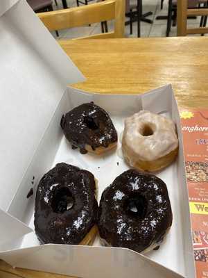 Ken's Doughnuts & Pastries