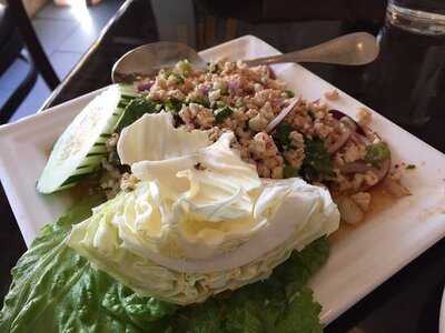 Larb Ubol