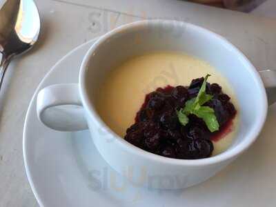 Yatch Club Restaurant & Bar