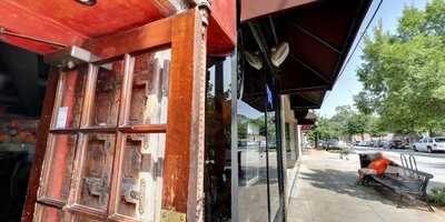 Thai & Sushi East Atlanta