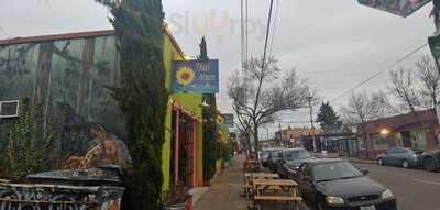 Full Moon Thai Restaurant