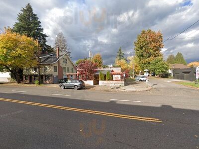 Full Moon Thai Restaurant