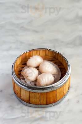 Dolo Restaurant & Bar