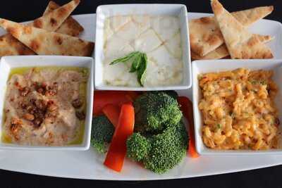 Lenox Road Bar & Grill