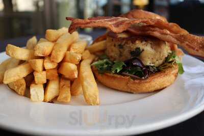 Lenox Road Bar & Grill