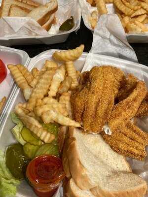 Ronnie's Catfish & More