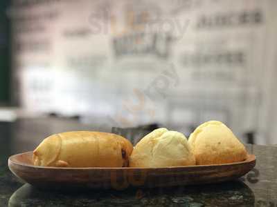 Las Brisas Coffee & Bakery