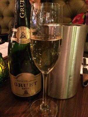 Made L.v. American Tavern