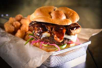 Made L.v. American Tavern