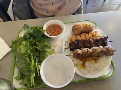 Huong Binh Restaurant