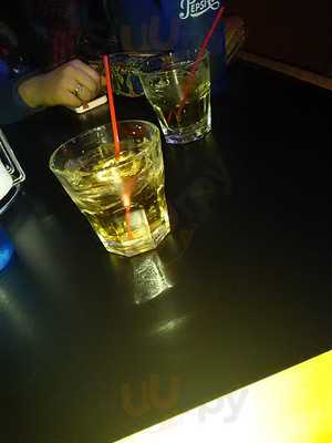 Memories Bar & Grill