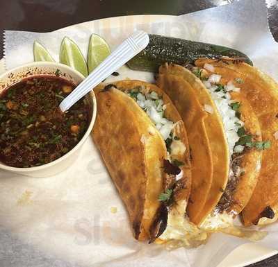 Mariscos Y Comida Mexicana Playa Larga