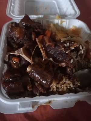 A And A's Caribbean American Carry-out
