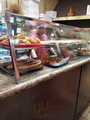 Caruso Pizzeria Restaurant