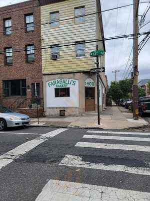 Faragalli's Bakery