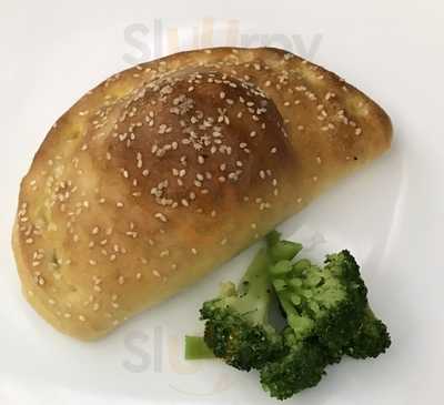 Mendel's 18th Ave Pizza