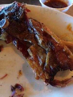 The Bear Pit Bar-b-q Restaurant