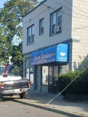 Green Garden Liquor And Deli