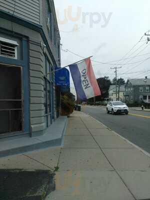 Green Garden Liquor And Deli