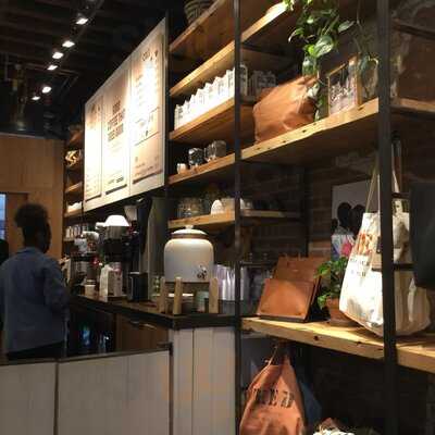 The Feed Shop & Cafe