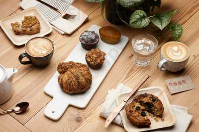 The Feed Shop & Cafe