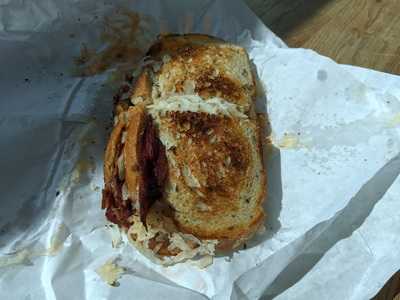 Kenny & Zuke's Delicatessen & Market