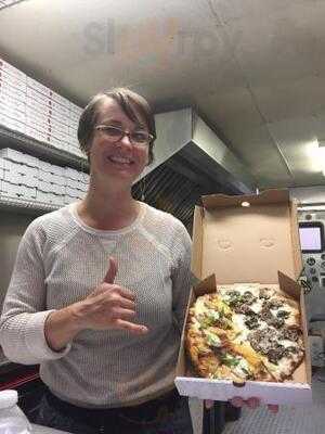 Pulehu Pizza