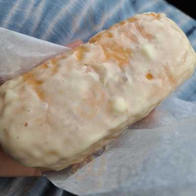 Plaza Pastries & Donuts