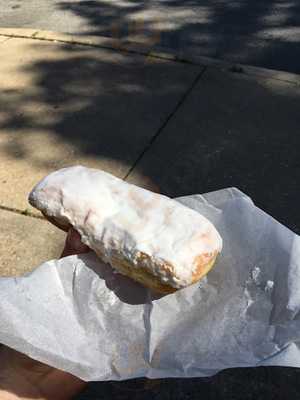 Plaza Pastries & Donuts