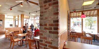 Plaza Pastries & Donuts