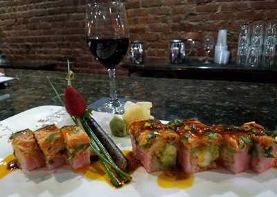 Sakana Sushi & Asian Bistro