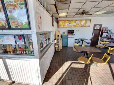 Cesar Tacos Y Gorditas