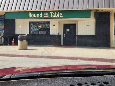 Round Table Pizza