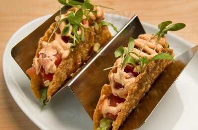 Two Lights Seafood & Oyster