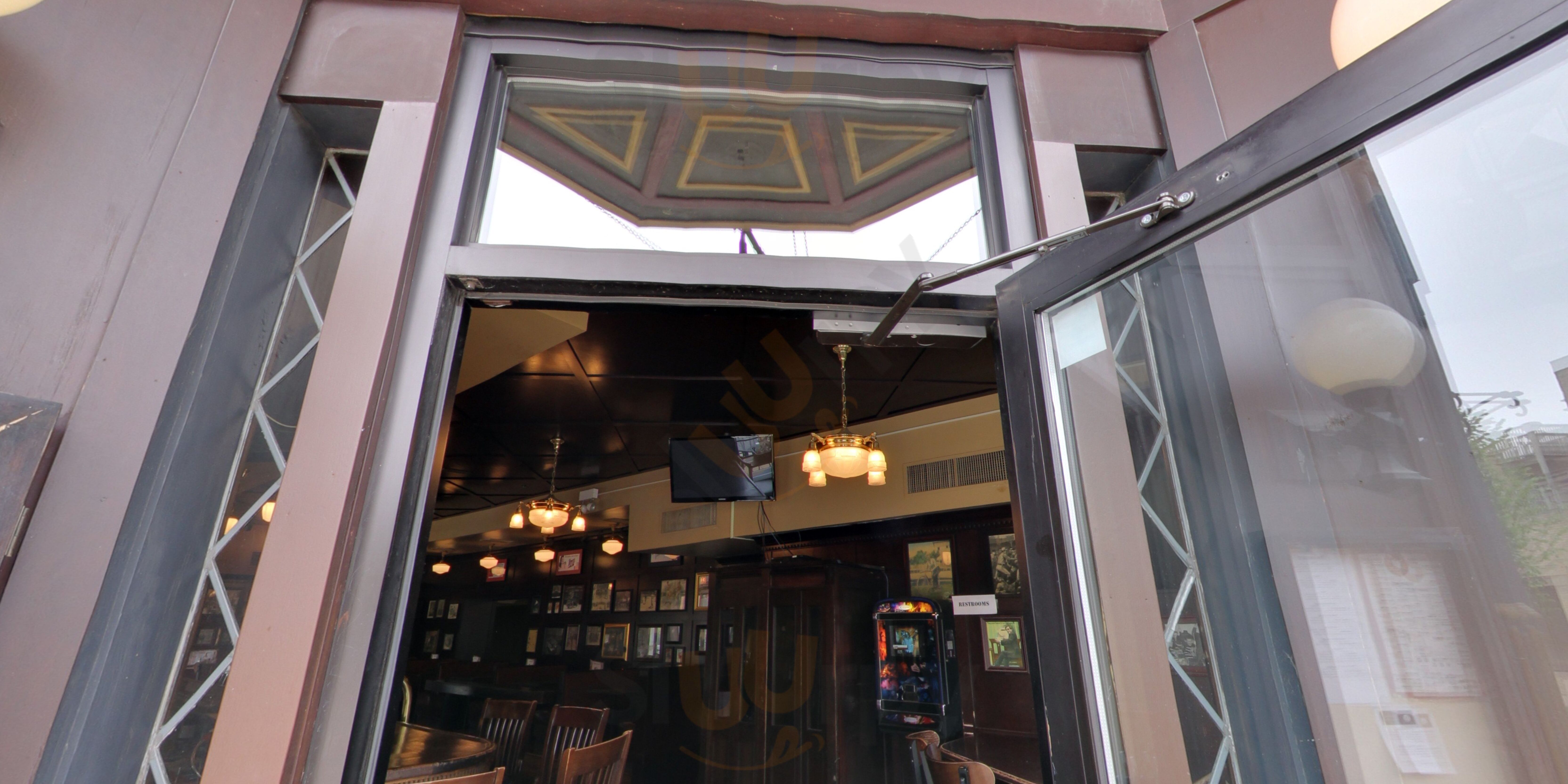 Southport Lanes & Billiards