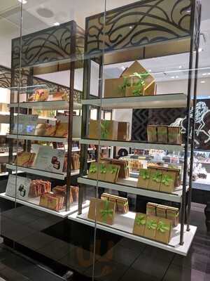 Godiva Chocolatier