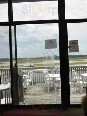 Downwind Restaurant And Lounge