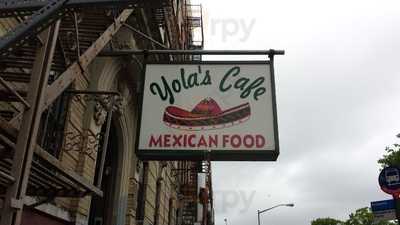 Yola's Cafe