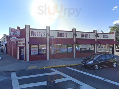Woody's Pizza & Liquors