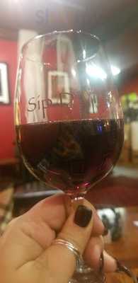 Sip D'vine