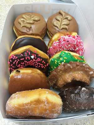 Sesame Donuts Tigard Plaza