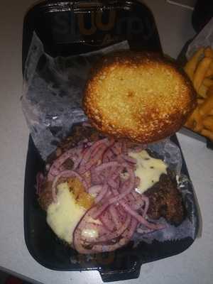 Rozina Bakehouse & Coffee