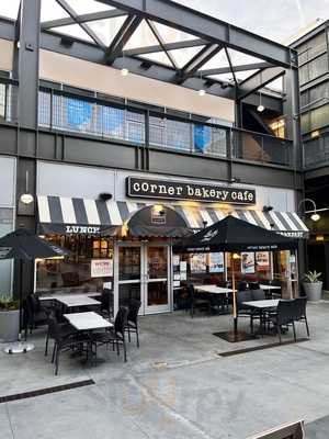 Corner Bakery Cafe