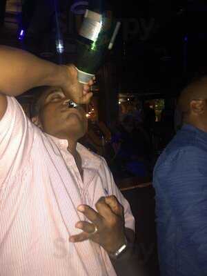 Takoma Station Tavern