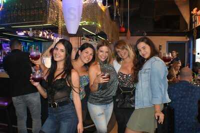 Vela Mayor Tapas & Bar