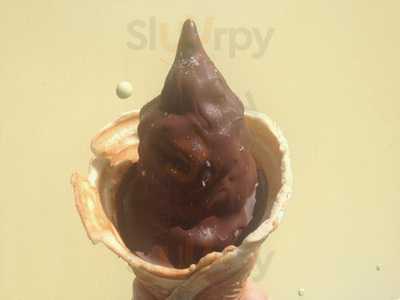 Twirl & Dip Soft Serve