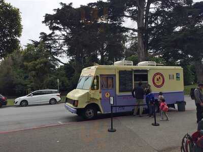 Twirl & Dip Soft Serve