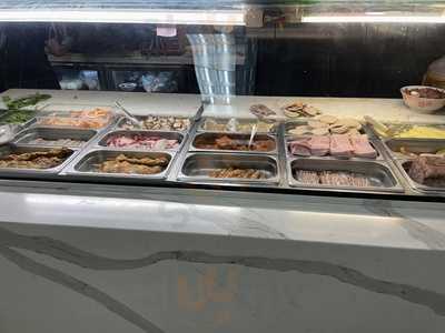 Lan Hue Vietnamese Sandwich & Bakery