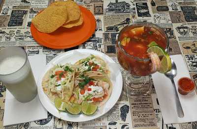 Pizzeria Y Taqueria La Favorita