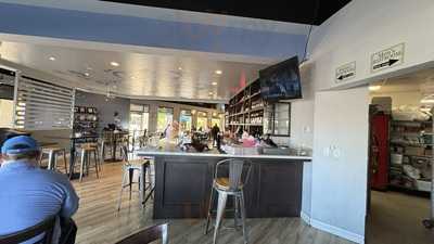 Elijah's Restaurant, Delicatessen & Catering